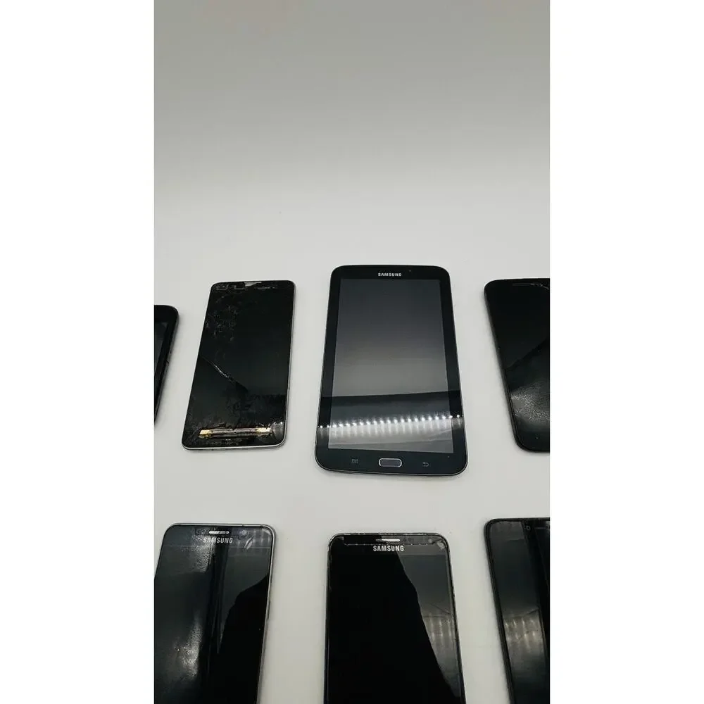 Lot of 23 Cell Phones Untested, for Parts or Repair Assorted Apple Samsung